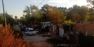 La Policía Federal Argentina (PFA) hizo uno de los allanamientos en Baigorria y Luzuriaga.