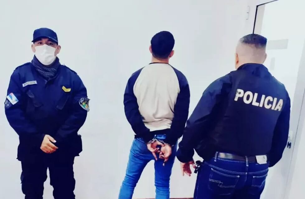 Vecinos retuvieron a un presunto ladrón en el barrio Itaembé Guazú de Posadas