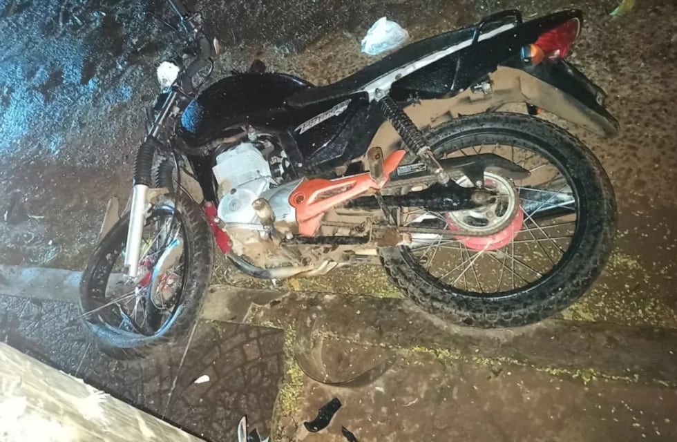 Joven motociclista fallece tras un despiste en Puerto Iguazú