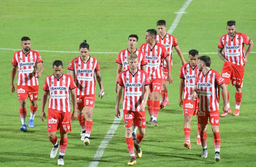 En Jujuy, Instituto perdió ante Gimnasia en lo que sería el último partido del DT Vázquez