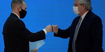 Economía. El ministro Martín Guzmán fue empoderado por el presidente Alberto Fernández y tiene a cargo todas las decisiones. (AP)