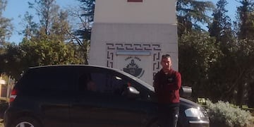 El hombre que se tatuó el dique Potrerillos