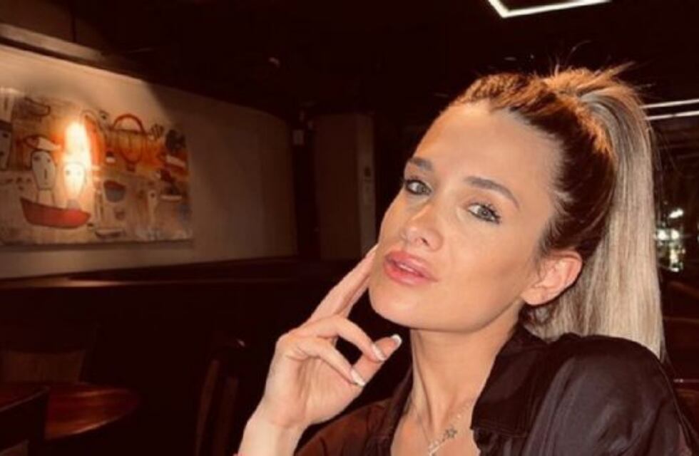 Camila Homs deslumbró con su pose frente al espejo e hizo una fuerte promesa