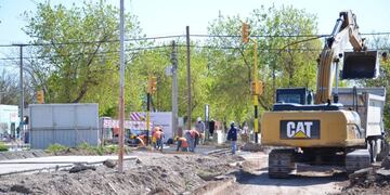 Cortaron el tránsito por las obras en el nudo vial de Alberdi y Patricias Mendocinas.
