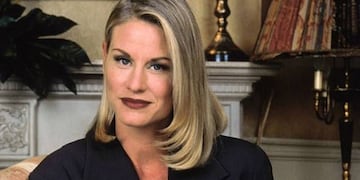 Lauren Lane en el papel de "CC Babcock".