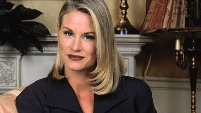 Lauren Lane en el papel de "CC Babcock".