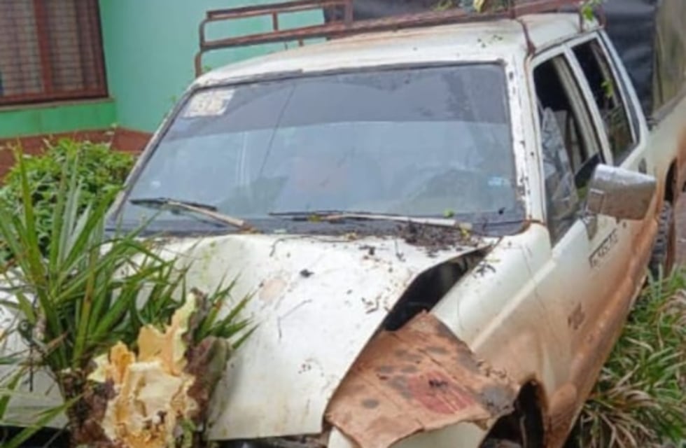 Eldorado: una camioneta se despistó por falla en los frenos e ingresó a una vivienda