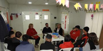 Charlas de Educación Sexual Integral para participantes del Programa Envión.