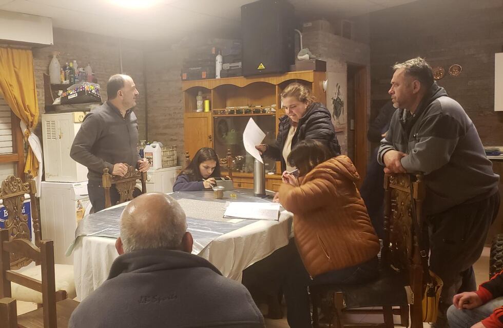 Pablo Garate se reunió con miembros de la Junta Vecinal del Barrio Ruta 3 Sur