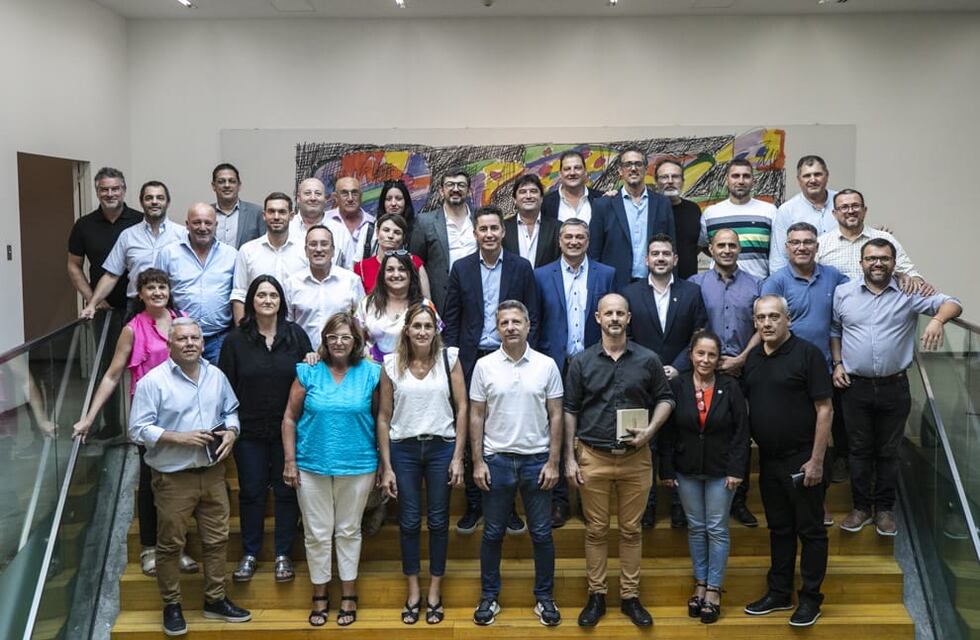 El Intendente Gustavo Benedetti participó en una reunión con el Ministro de Gobierno Manuel Calvo