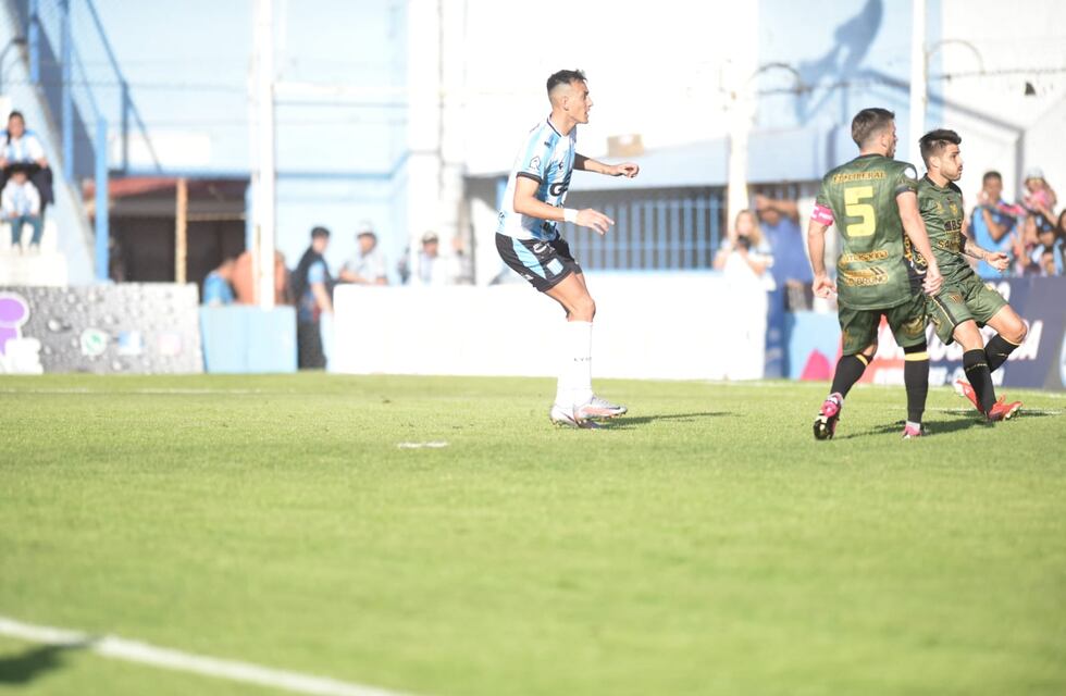 Racing y otro partido clave por la permanencia: lista de concentrados y el posible once