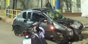 Los dos rosarinos imputados por el choque entre las calles Mendoza y Brasil seguirán en prisión.