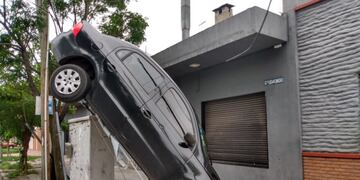 Insólito accidente en Lanús