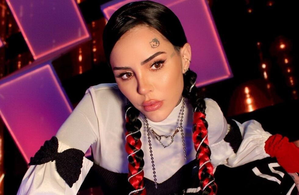 Cande Tinelli lució un vestido total black estilo rockero para sus redes