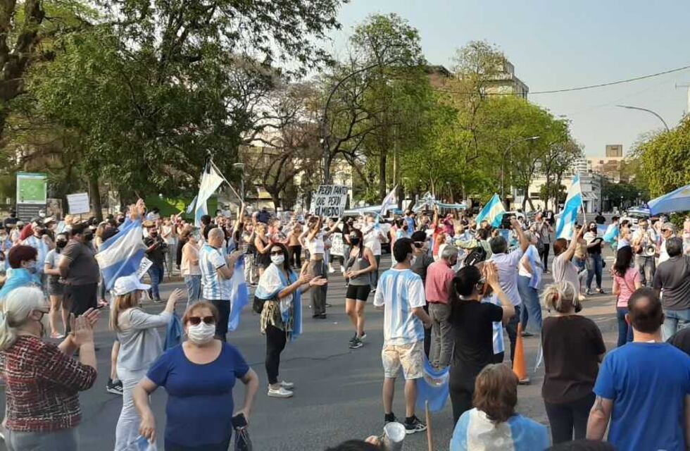 Sindicato de camioneros chaqueño denuncia manifestación anti-cuarentena