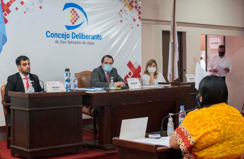 El año nuevo llegará a Jujuy con aumento de tarifas en taxis y colectivos