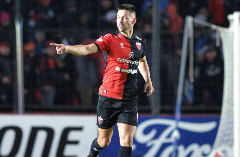 Colón derrotó a Olimpia y clasificó a octavos de final de Copa Libertadores