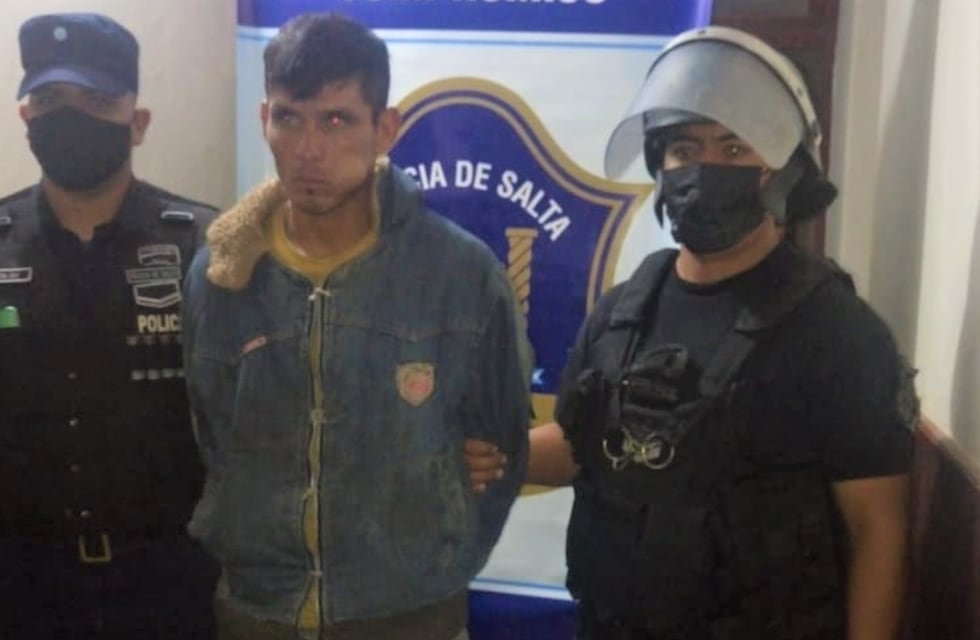 Familiares entregaron al acusado de matar a las hermanas Gorosito