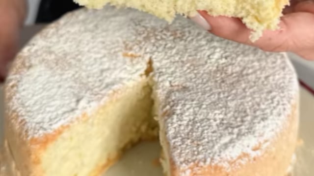 Cómo hacer bizcochuelo sin gluten en simples pasos.