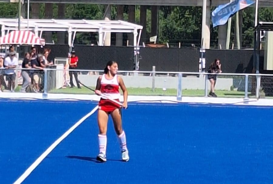 Mara Reano finalista del Clausura y Campeona del Regional Sub-14 de hockey con Universitario de Córdoba
