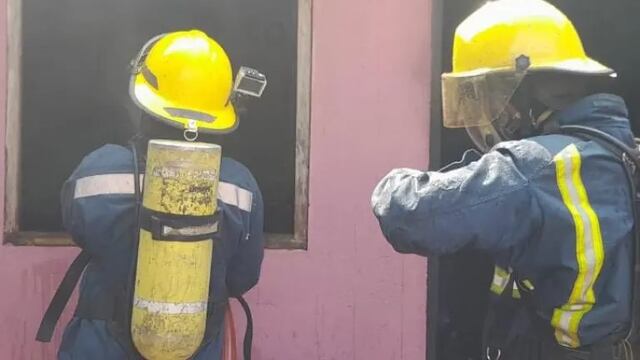 Explosión de un celular provoca incendio en Puerto Iguazú: hay dos personas heridas.