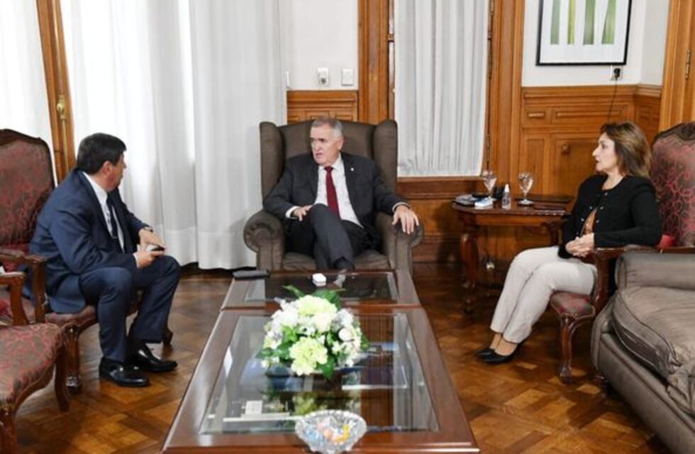 Reunión de trabajo para impulsar el crecimiento de Alderetes