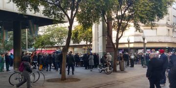 Caos por falsas amenazas de bomba en la city rosarina