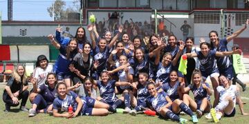 Las Pumas son campeonas de Región Cuyo.