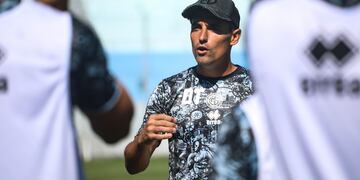 El Belgrano puntero en todas las canchas, según Guillermo Farré (Prensa Belgrano).