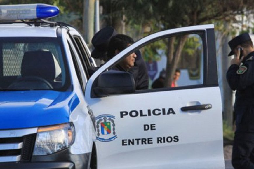 Móvil Policía ER