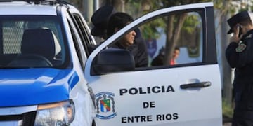 Móvil Policía ER