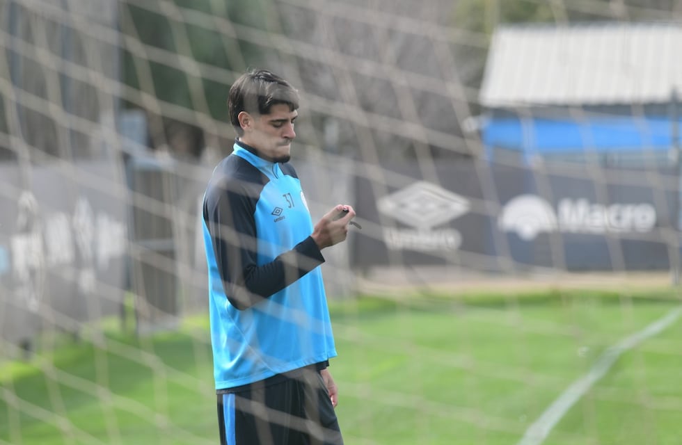 Belgrano se entrenó sin Mariano Troilo: hay otras ofertas por el defensor y su salida es inminente