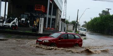 Las lluvias trajeron complicaciones a la ciudad. (José Hernández/La Voz).