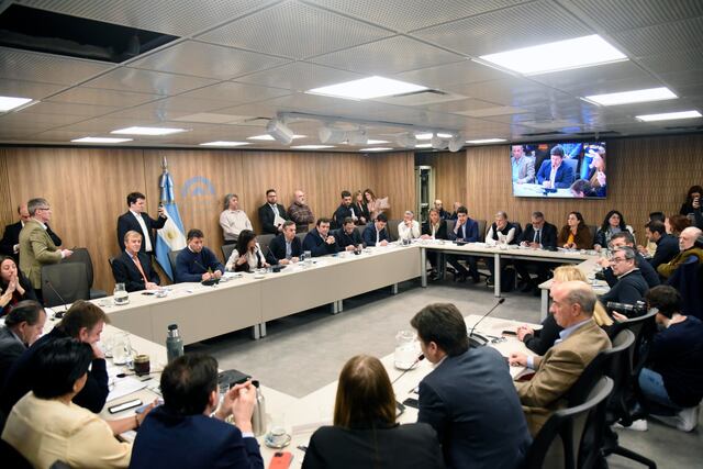 La Comisión de Transporte de Diputados postergó el dictamen sobre los subsidios al interior (Foto: HCDN)