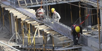 Viviendas. Según Uocra, el 80% de las obras del plan Procrear se canalizará a través de cooperativas (La Voz).