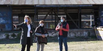 Recorrida de funcionarios por el Centro Artístico Metropolitano de Rafaela