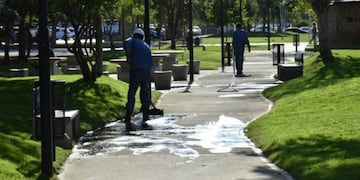 Un jóven atacó a un policía que le pidió el DNI en el Parque Central.