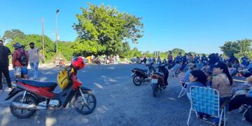 Cortaron nuevamente la ruta 11 a la altura del puente Blanco. Piden módulos