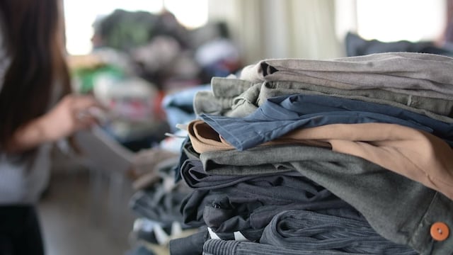 La campaña solidaria tiene como objetivo recolectar ropa para el invierno.