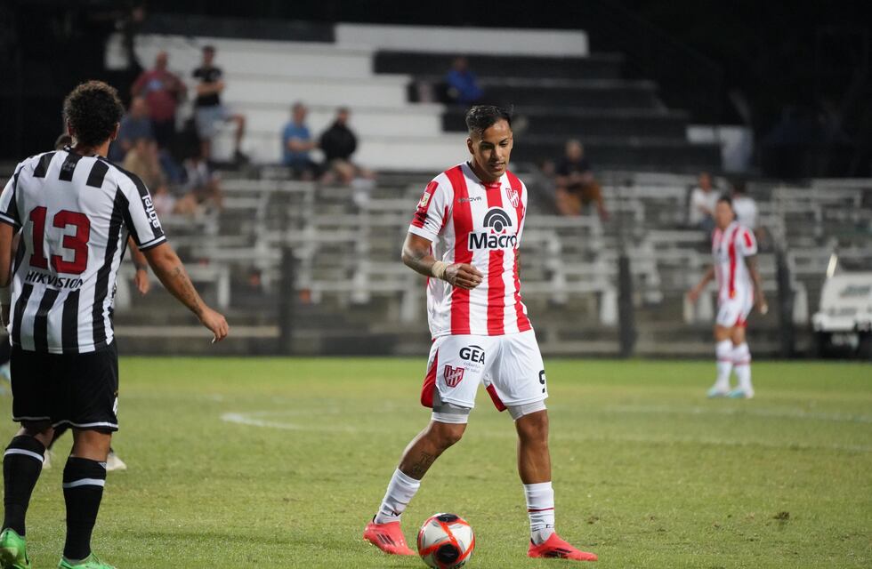 Instituto le ganó 3 a 0 a Gimnasia en el debut del Torneo Apertura