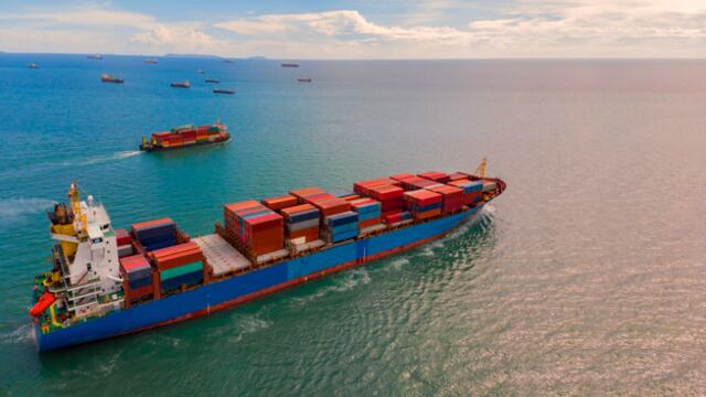 Barco viajando a destino exportador