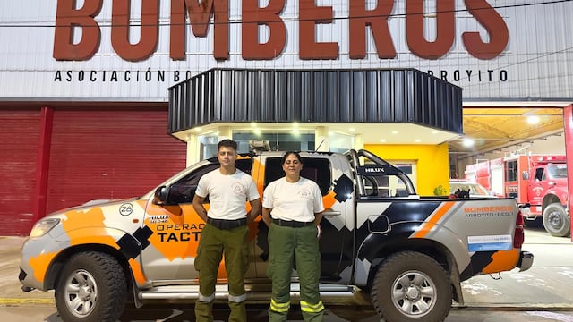 Bomberos de Arroyito se suman en la búsqueda de Lian
