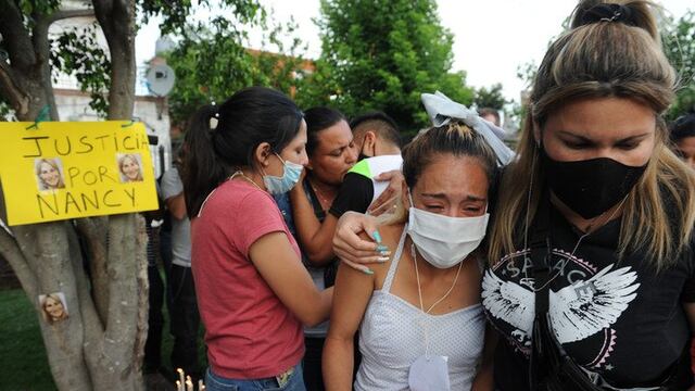 Familiares y amigos le hicieron un emotivo homenaje a Nancy Videla en su casa. Pidieron justicia y reclamaron por "la verdad". Foto Juano Tesone/Clarín.