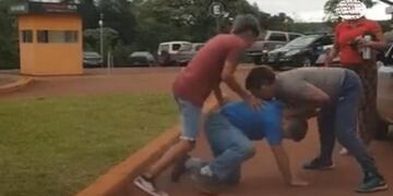 Gresca en la terminal de ómnibus de la ciudad de Eldorado dejó a un remisero herido,