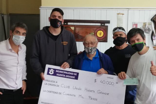 Ayuda económica al Club Unión de Huerta Grande.