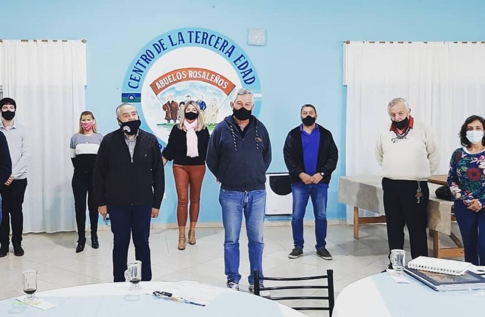 Entregaron subsidios por 140 mil pesos al Centro de la Tercera Edad Abuelos Rosaleños