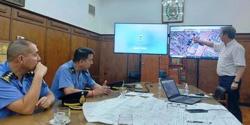 Emir Félix se reunió con autoridades policiales.