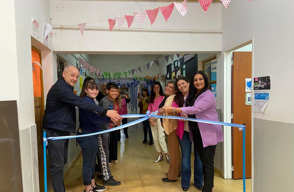 Quedó inaugurada la obra de ampliación de la Escuela Secundaria N°6 del barrio Nueva Bahía