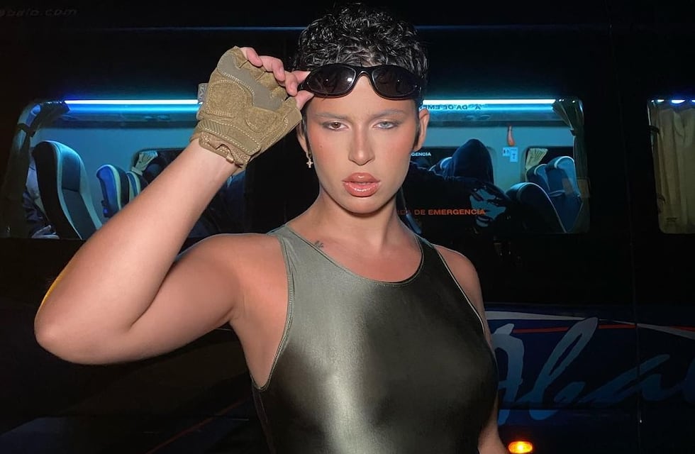 Nathy Peluso lució un body cavado con banderitas en Instagram y le llovieron corazones rojos