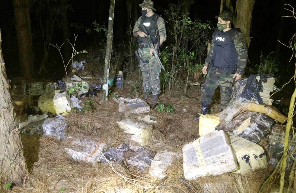 Efectivos de Prefectura Naval Argentina decomisaron casi cuatro toneladas de marihuana en Puerto Libertad